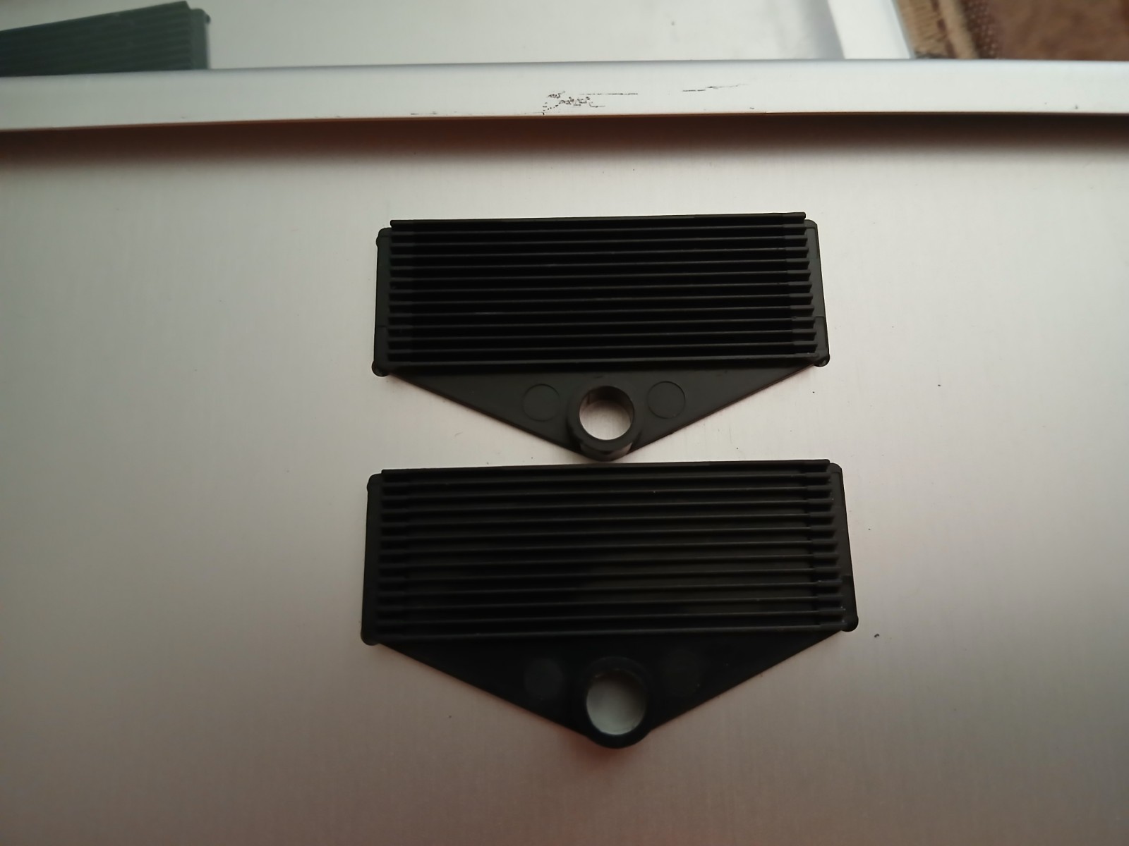 2 – ADC Fiber optics splice trays