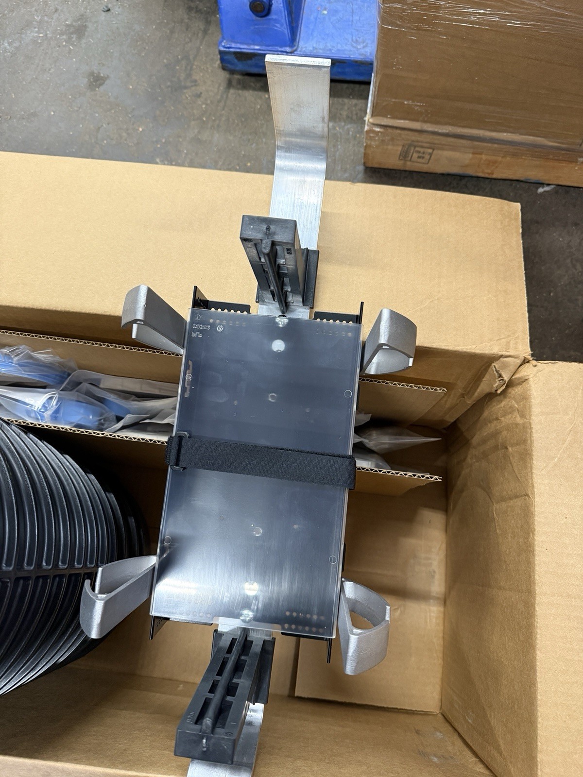 PLP COYOTE Fiber Optic Dome Closure 9.5″x28″ Ribbon 800015076 Performed Line NEW