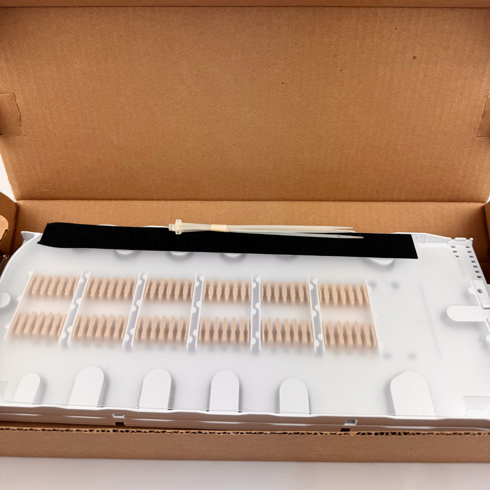 CommScope FOSC-ACC-D-TRAY-36-KIT 426579-000 Fiber Splice Tray Kit