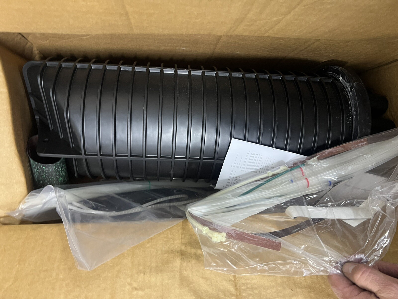CommScope FOSC 400 D5 Fiber Optic Splice Dome Closure 710mm, 2 Trays 243535-000*