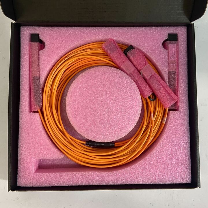 Lot of 4 Dell AOC-Q+-4S+-10G-10M-G2 Active Optical Cable FCBN510QE2C30FC1 0VF5H