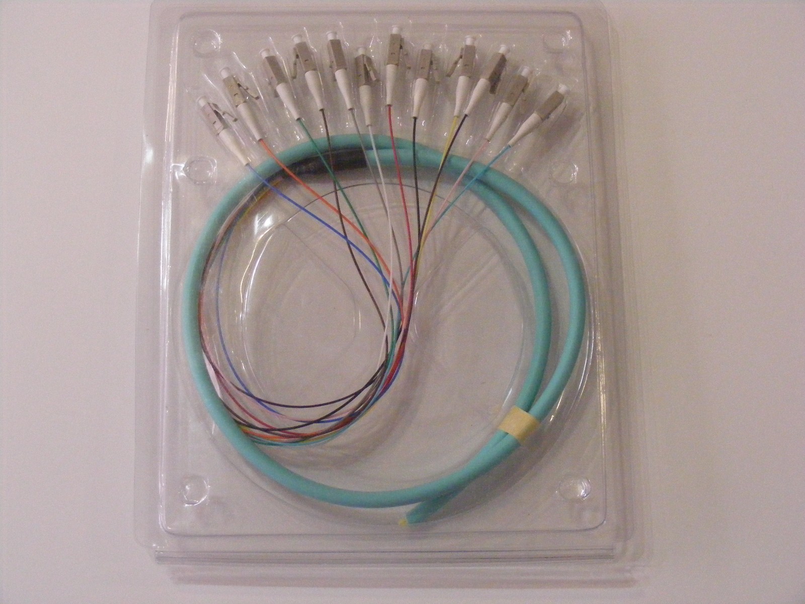 3M Fiber Optic Pigtail 50/125 10 Gig OM3 aqua 12 Strand LC Multimode pig tail