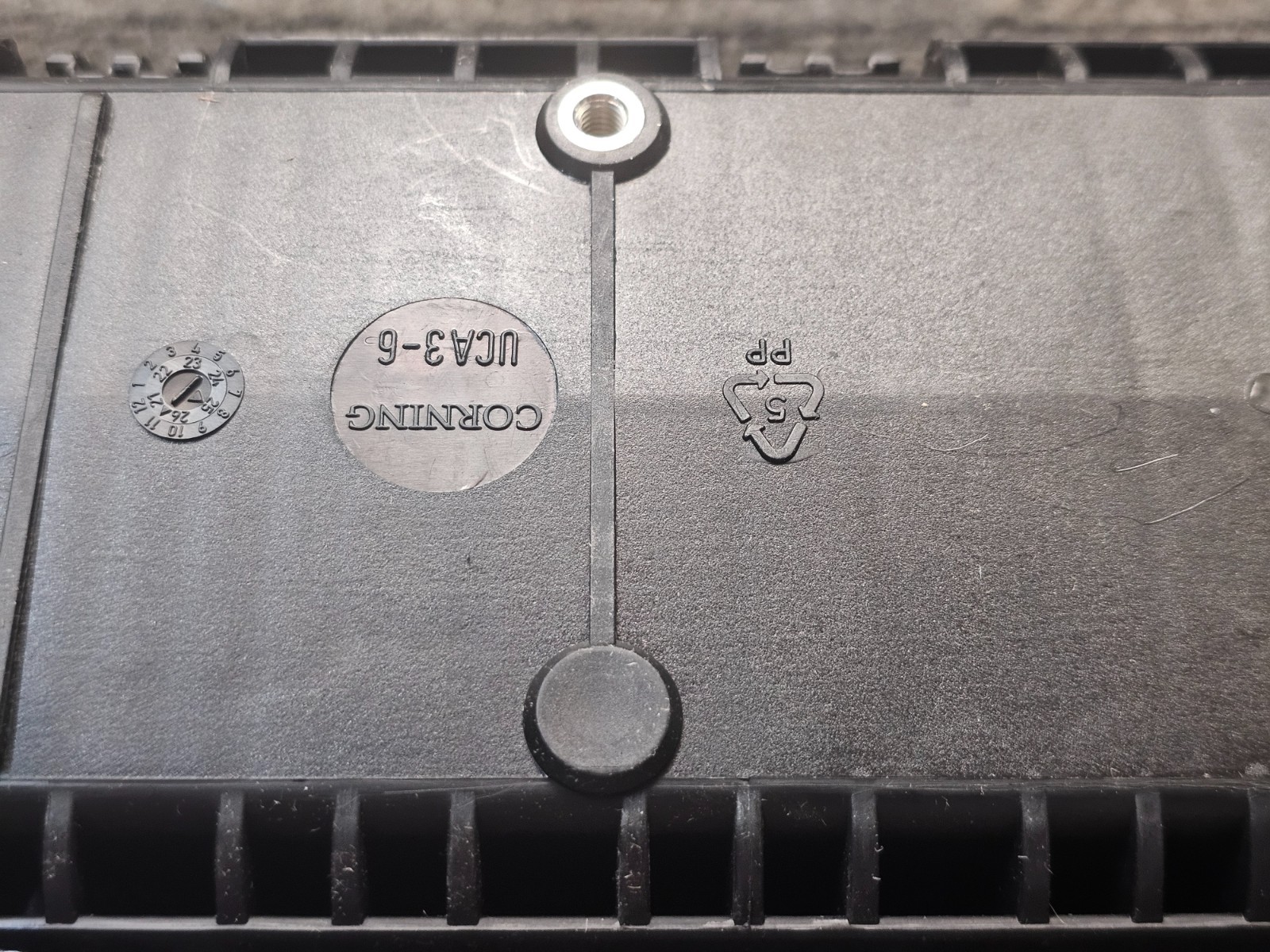 CORNING UCA3-6-FITL-BS Fiber Optic Enclosure UCA3-6 FITL 404430 Black