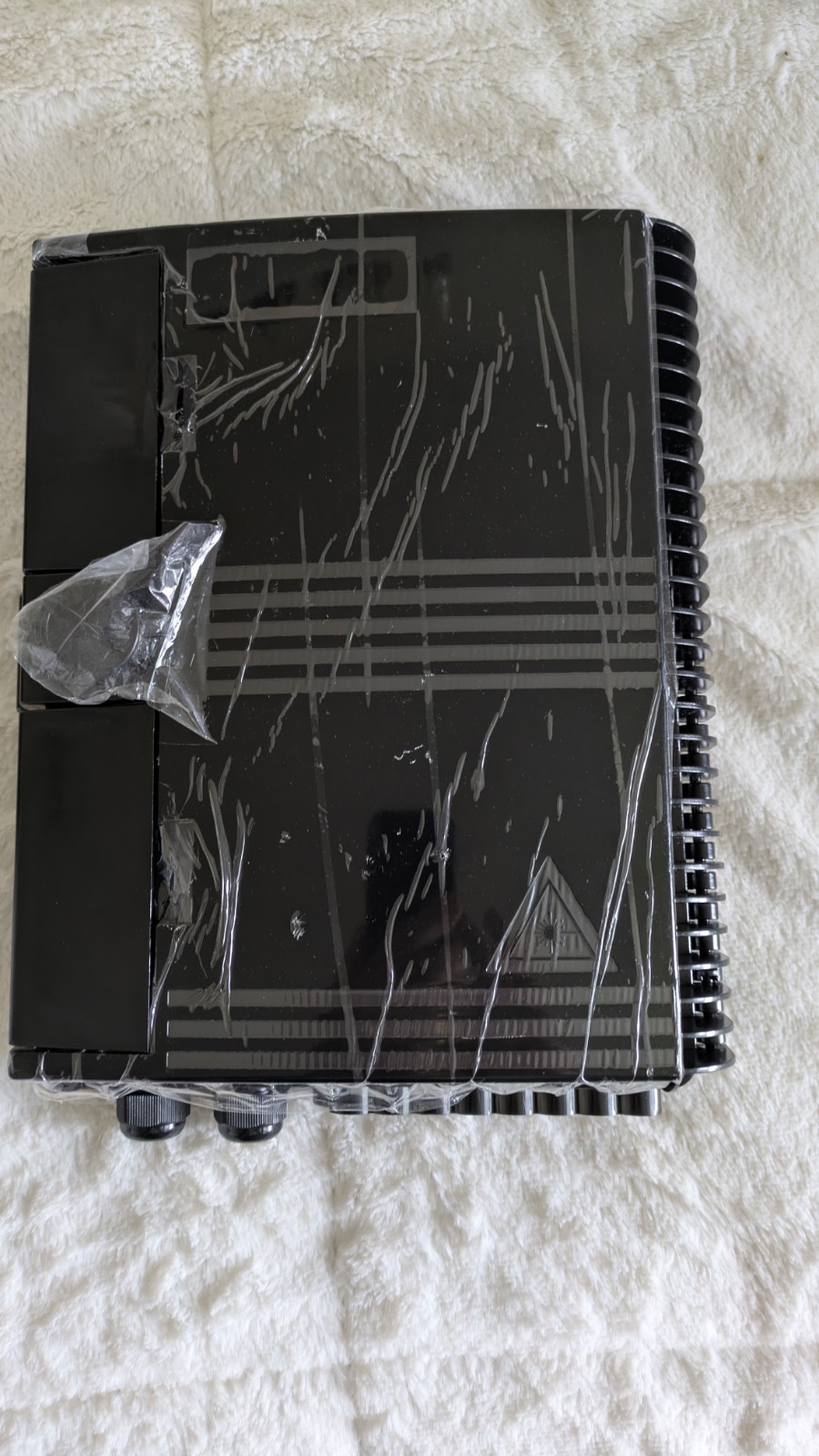 16-Port SC/APC FTTH Fiber Distribution Box with Mini 1×16 PLC Splitter Enclosure