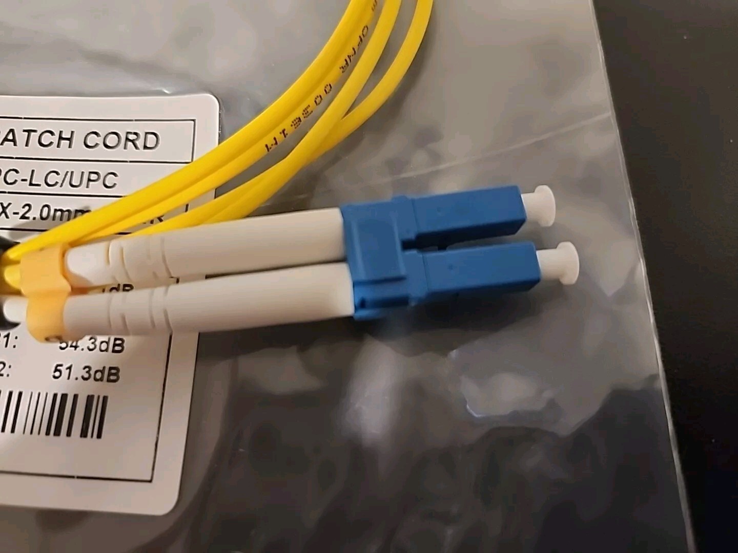LC/UPC to LC/UPC-SM-G652D-DX-2.0mm-OFNR 0.75M Optical Fiber Duplex Patch Cable