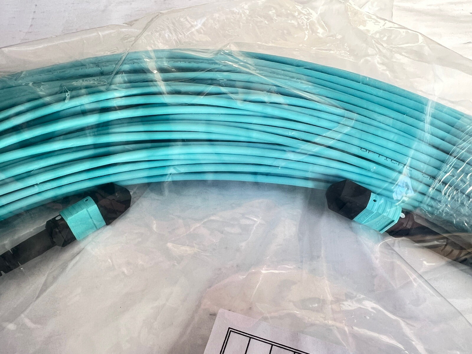 125M MTP/MPO Male-Female Type A OM4 50/125 Multi-Mode 12 Fibers Patch Cable LSZH