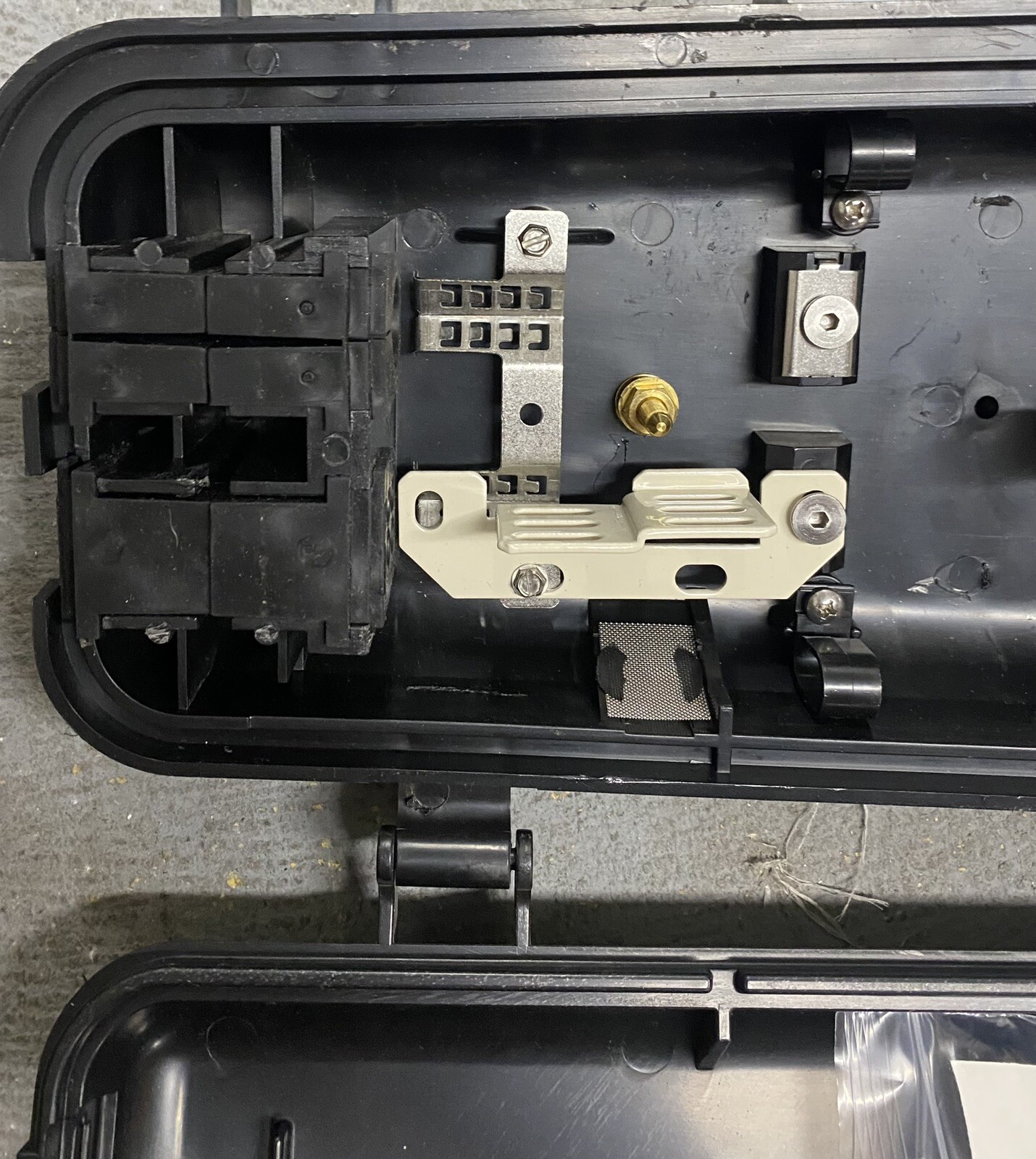 AFL LG410-AT&T FIBER OPTIC SPLICE CLOSURE