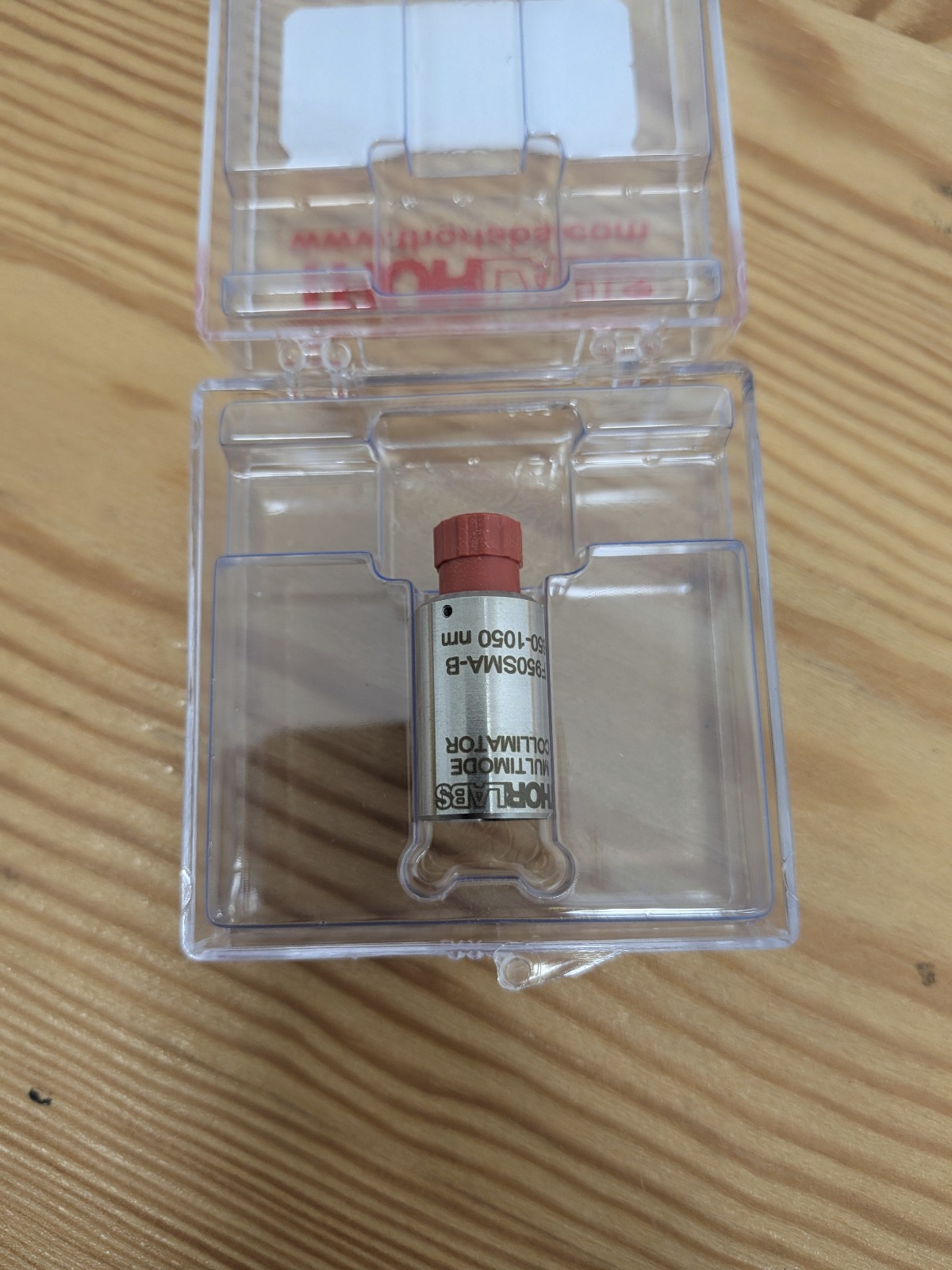 Thorlabs F950SMA-B Multimode fiber collimator