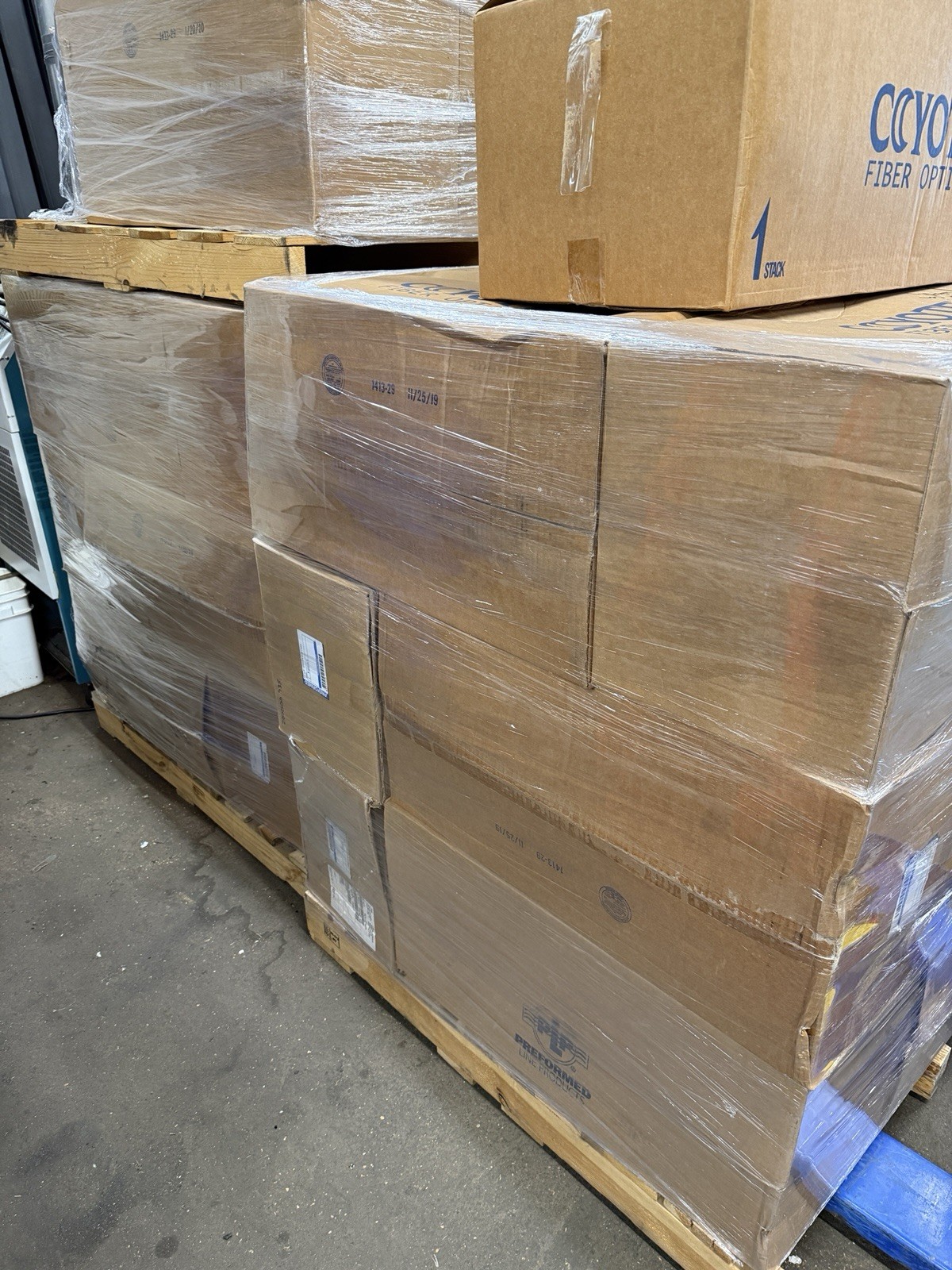 PLP COYOTE Fiber Optic Dome Closure 9.5″x28″ Ribbon 800015076 Performed Line NEW