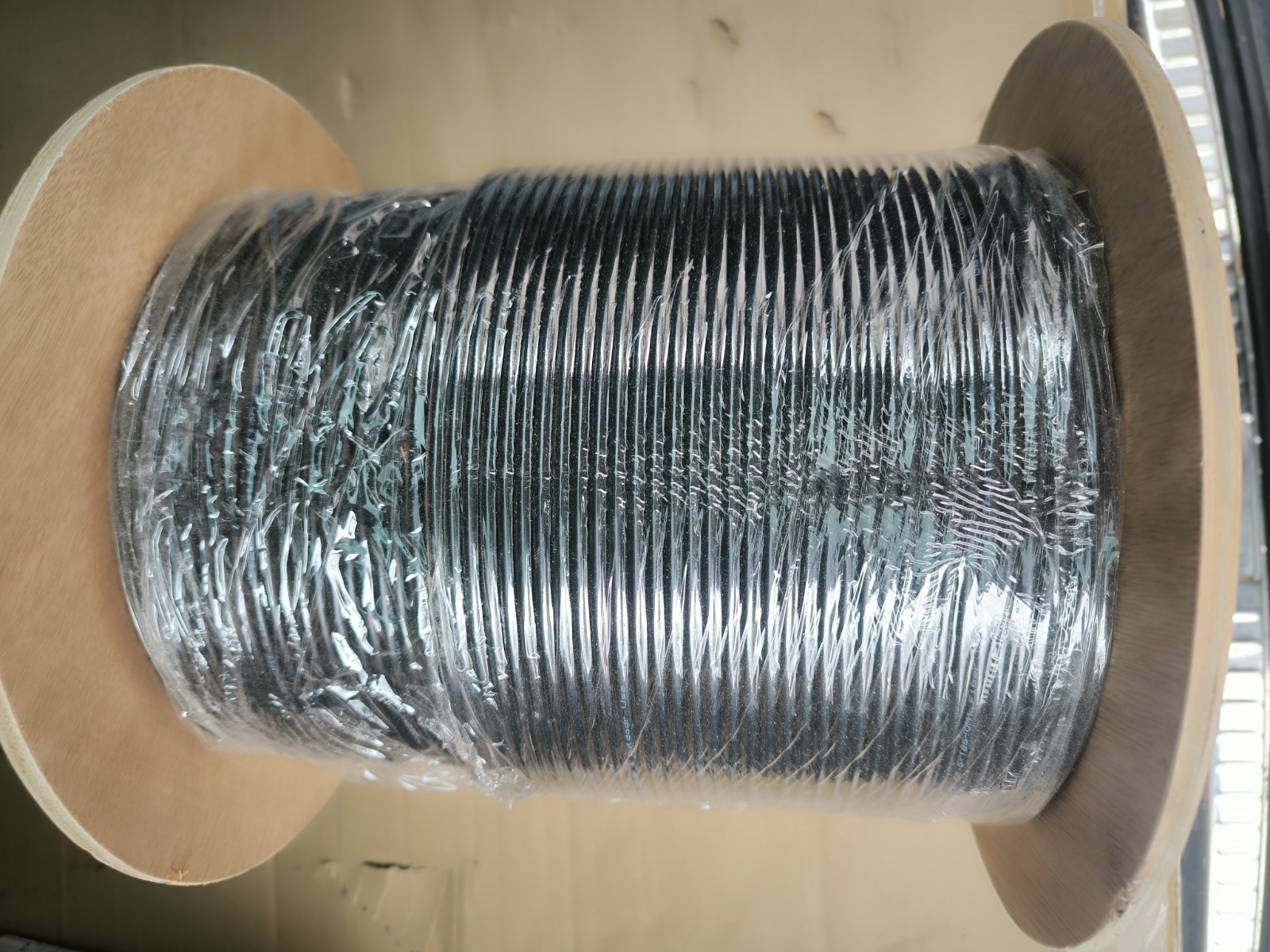 Cable Central LLC 2 Fiber Indoor 1000 feet Fiber Optic Cable, 62.5/125-OM1 Black