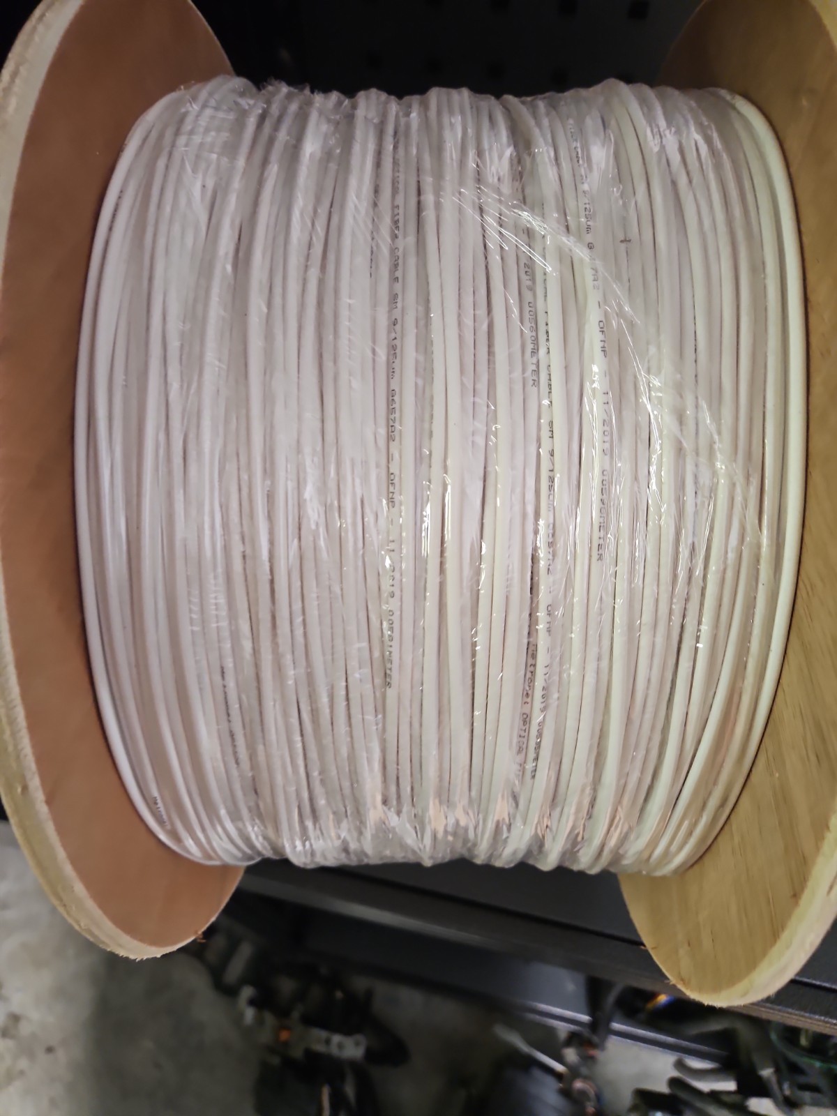single mode fiber optic cable spool 3.0 612m White