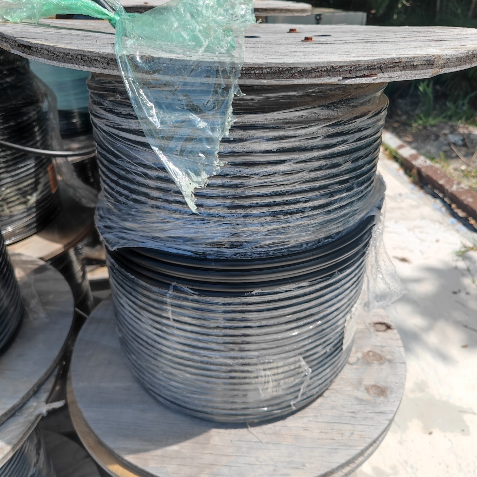 Single Mode Ultra Fiber Optical Cable Wire 1000ft
