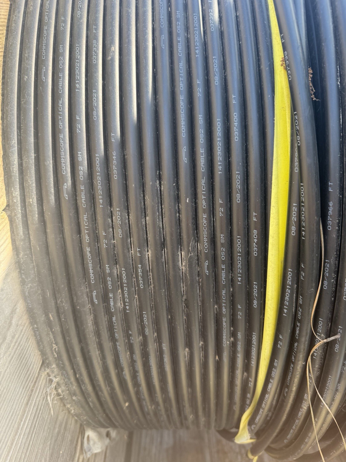COMSCOPE 2900 ft 12 Strand OS2 9/125 Singlemode Dist Fiber Optic Cable