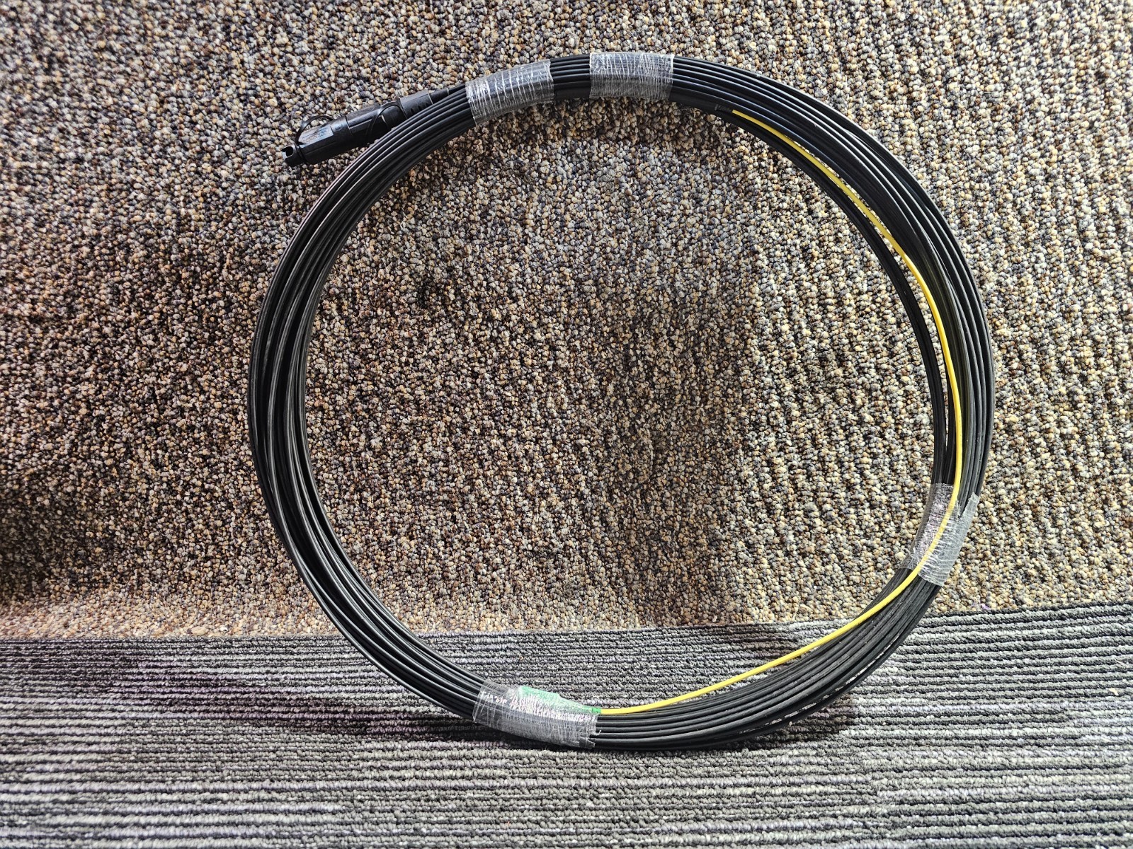 100FT Corning Fiber Optic Cable 434401EB4R2100F-P Black