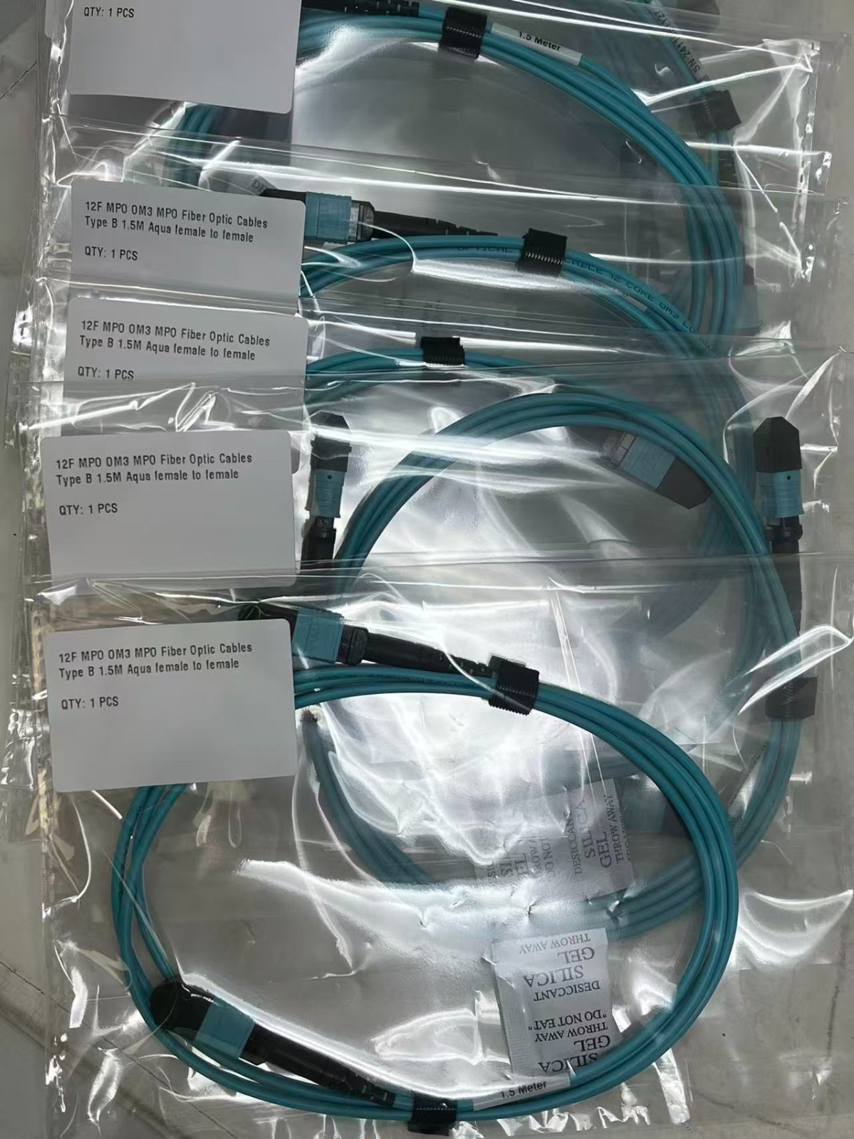 Lot of 5， 12F MPO OM3 MPO Fiber Optic Cables Type B 1.5M Aqua female to female