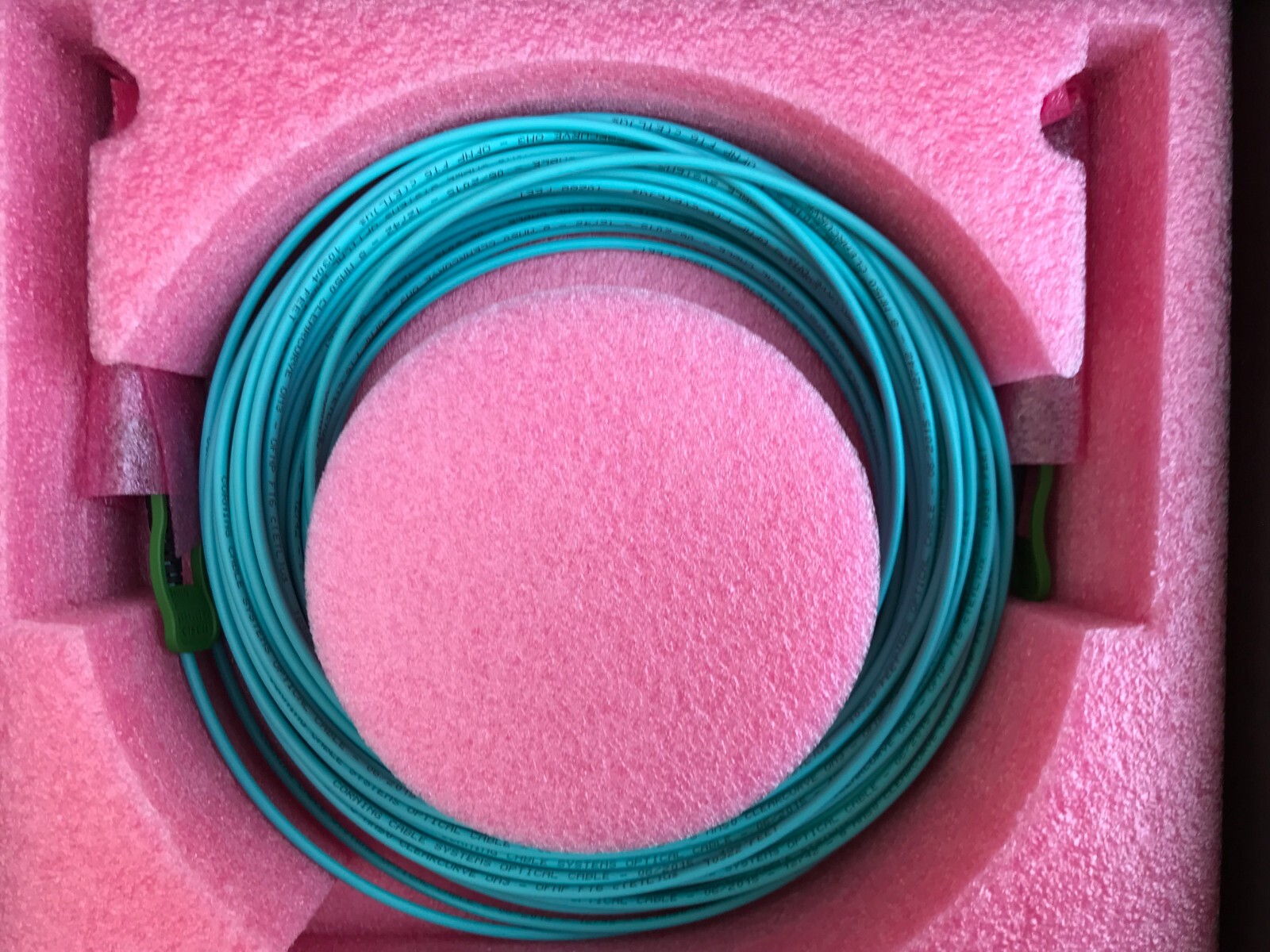 GENUINE CISCO QSFP-100G-AOC25M Cisco 100GBase QSFP 25M AOC New W/ Green Hologram