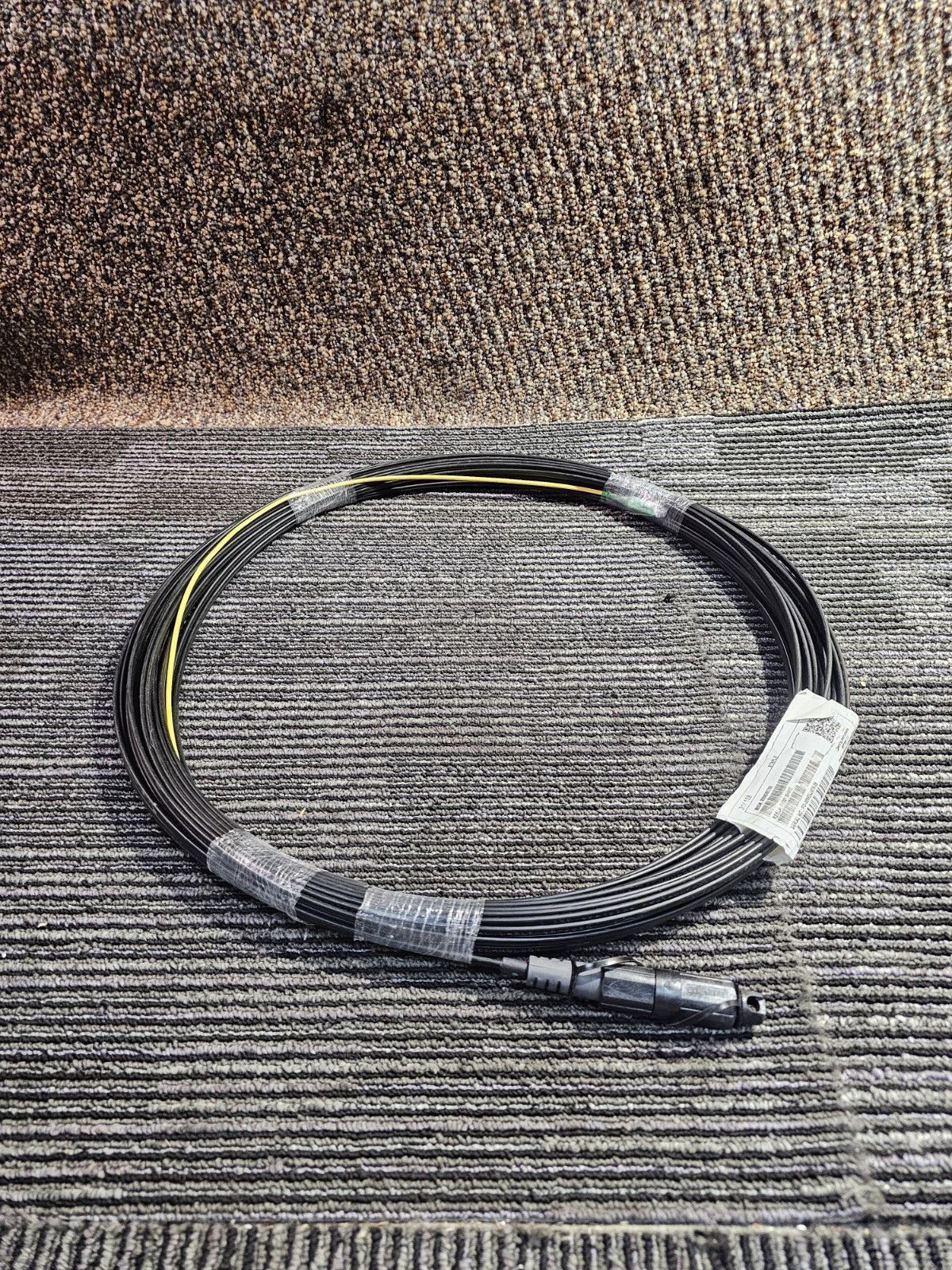 100FT Corning Fiber Optic Cable 434401EB4R2100F-P Black