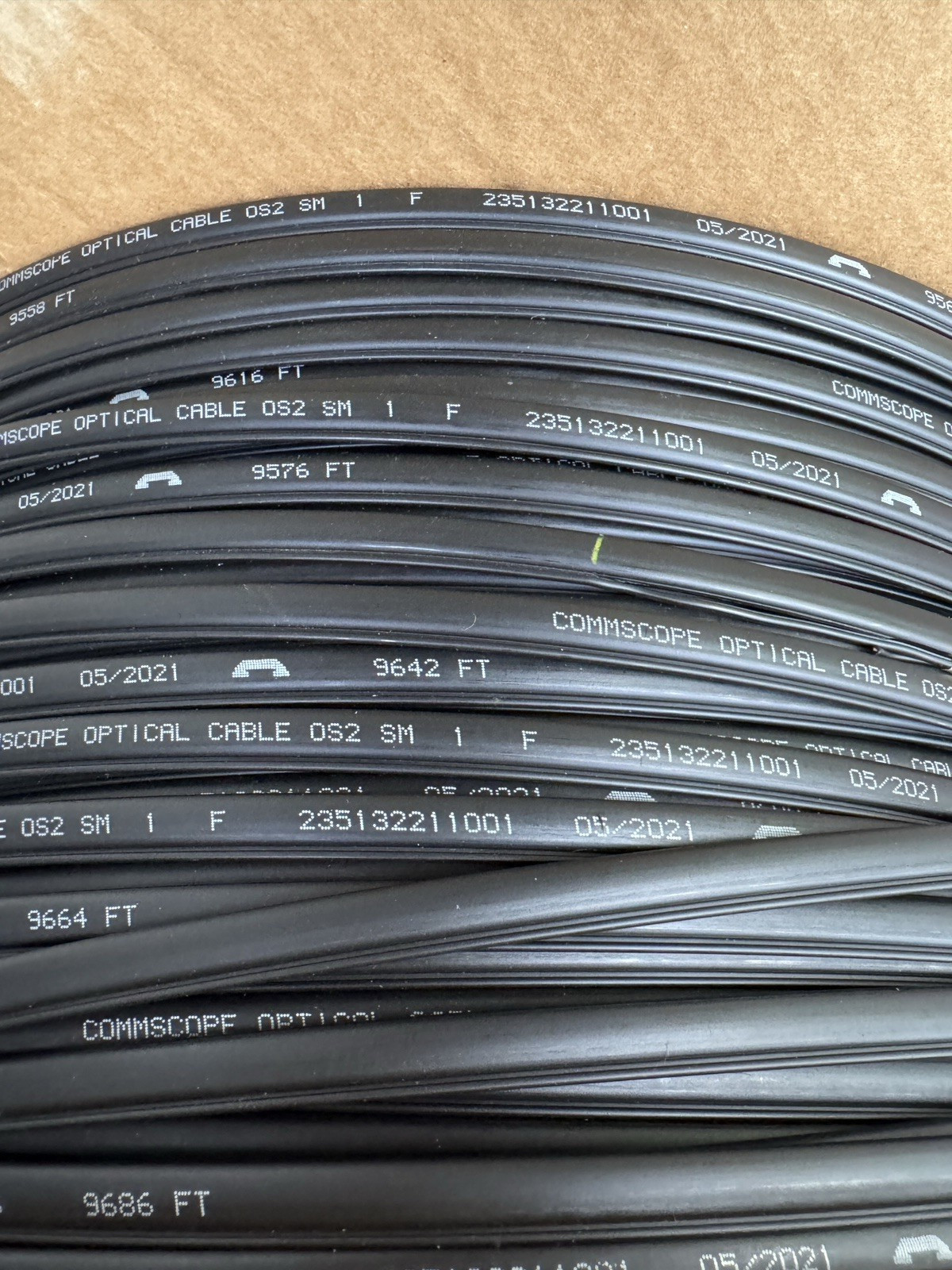 1000 FT Commscope optical cable os2 sm. FHD XX1B 1000FL new in open box