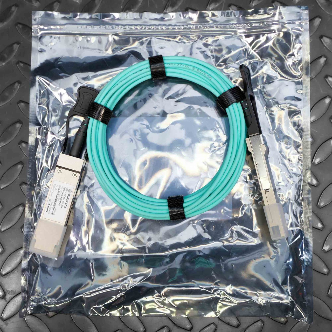 Unused QSFP+ 40Gbps Optical Cable – Black Box QSFP-H40G-AOC5M-BB