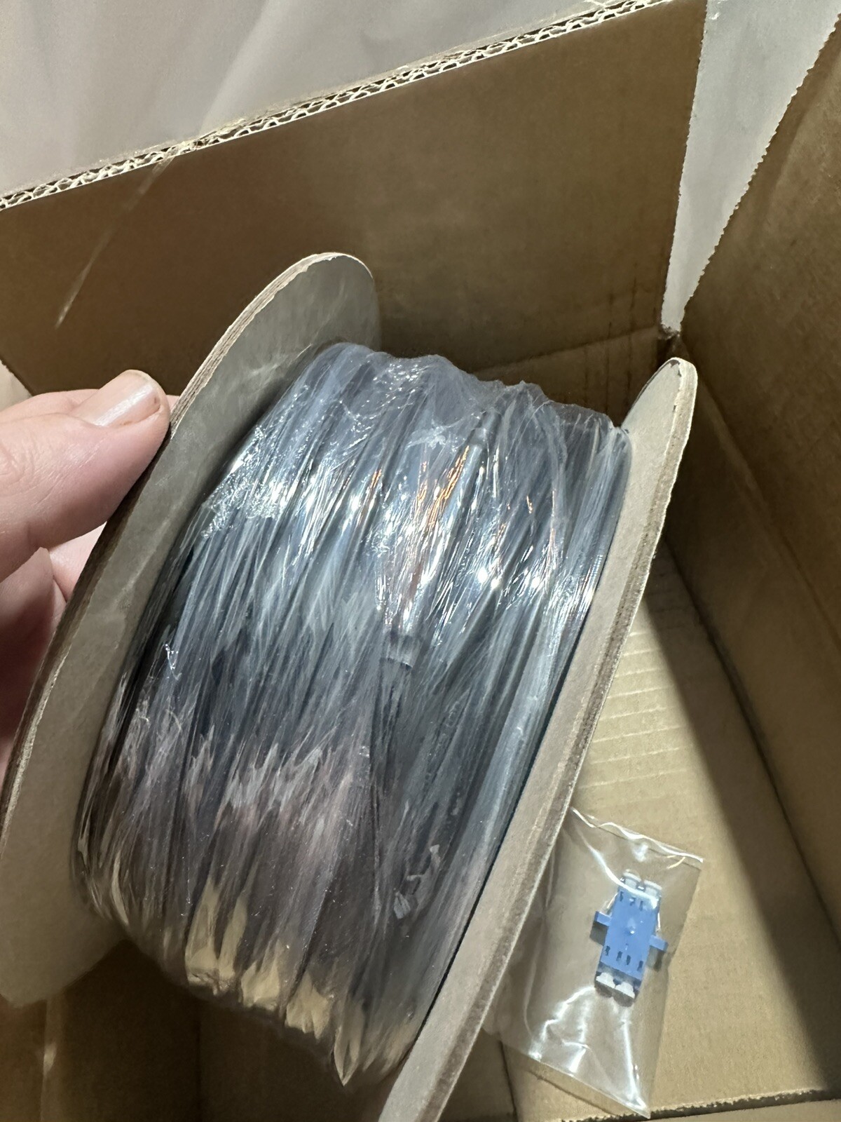 yutianhome 100 meter om3 outdoor armored fiber optic cable Uniboot Connectors