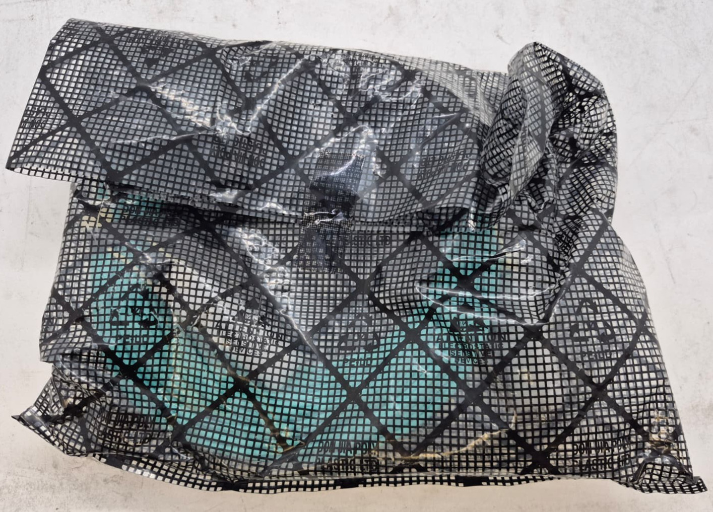 Sealed ARISTA AOC-Q-Q-100G-30M 30 Meter Active Optic Fiber Cable AOC-10034-20