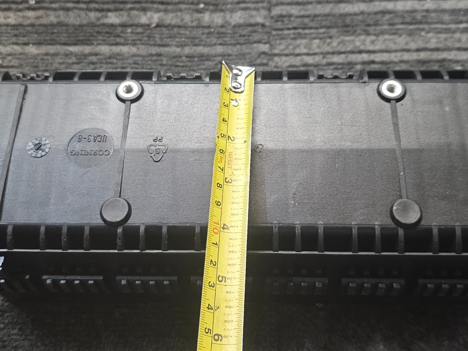 CORNING UCA3-6-FITL-BS Fiber Optic Enclosure UCA3-6 FITL 404430 Black