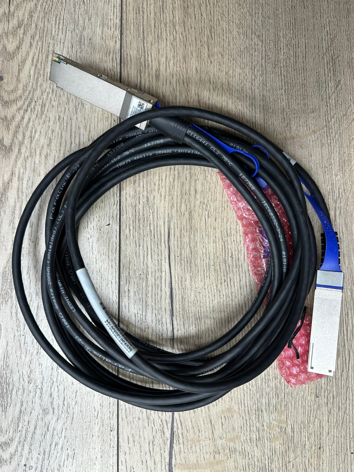Mellanox Technologies MCP7H00-G003R Fibre Optic Cable 3M, QSFP28 2x QSFP28 Black