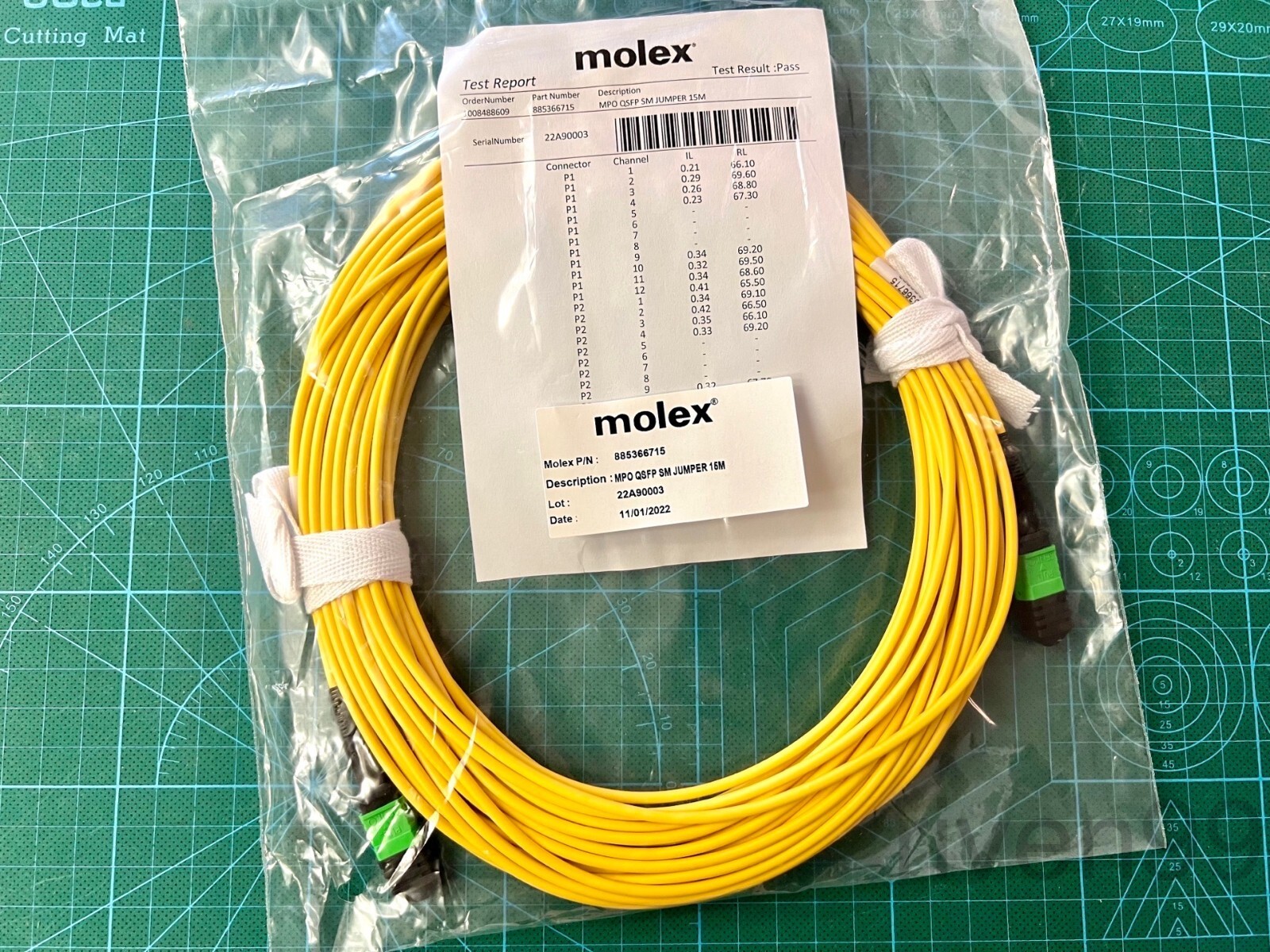 MOLEX QSFP MPO/MTP Female 8F Fiber Optic Trunk Patch Cable,Singlemode OS2 Yellow
