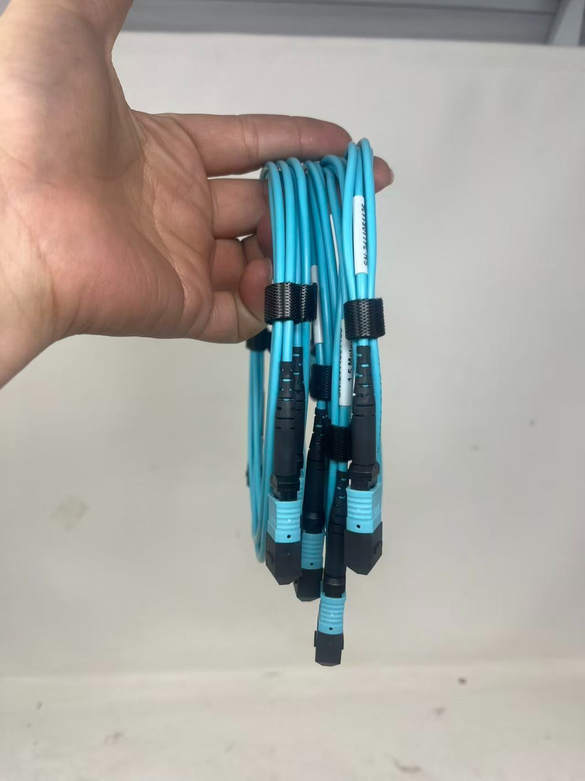 20PCS ， 12F MPO OM3 MPO Fiber Optic Cables Type B 1.5M Aqua female to female