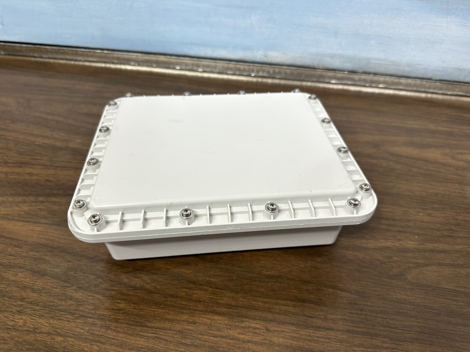 Ruckus Wireless Fiber Node fiber media converter P01-0300-0000 -untested As Is