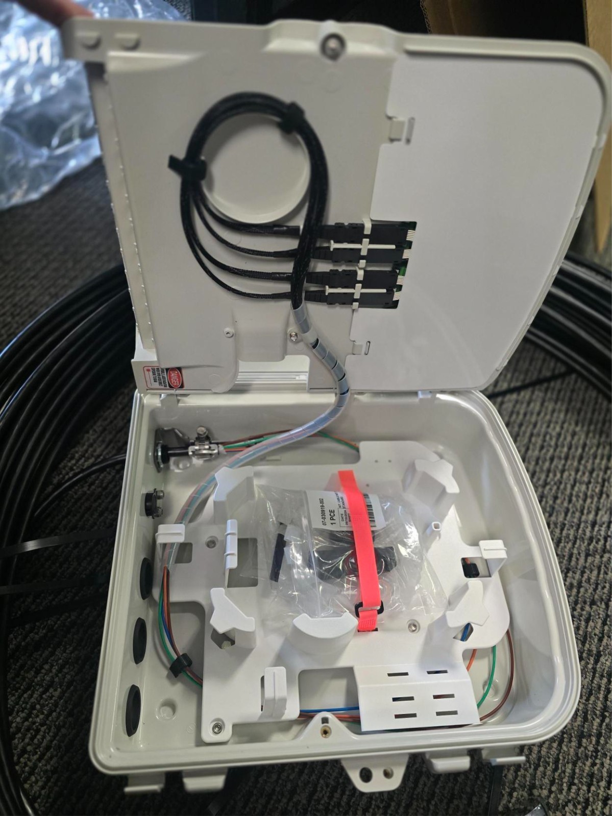 500-ft Factory-Installed 48F ALTOS Lite-Tube OS2 w/ Corning Terminal Assembly