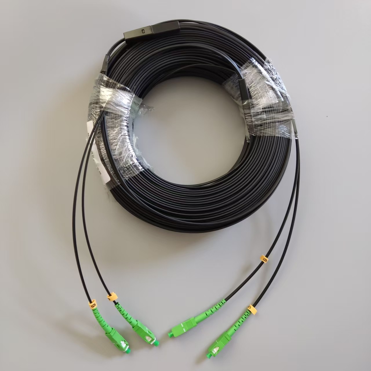 Outdoor Single Mode Double Core Optical Fiber Drop Cable SC/APC-SC/APC 20M-120M